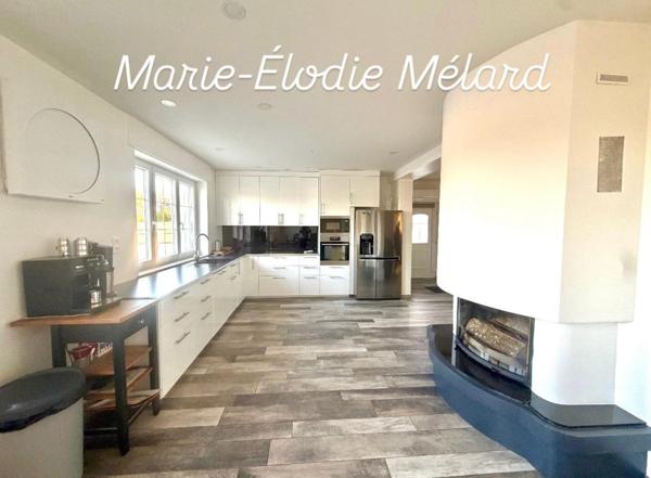 Maison plain-pied surélevé sur 12 ares -vue champs- grands garages de 93m²