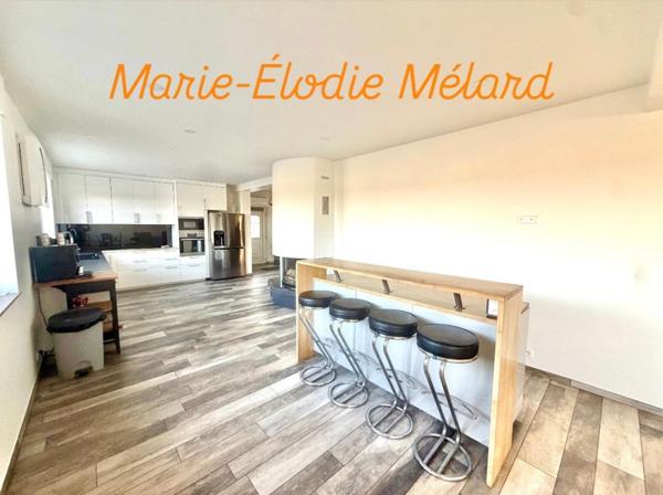 Maison plain-pied surélevé sur 12 ares -vue champs- grands garages de 93m²