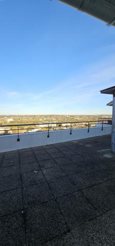 Toulouse  Proche Balma . Superbe T4/5 avec terrasse de 30m² et véranda !