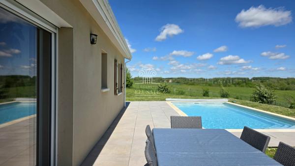 Condom (32100) VILLA AVEC PISCINE , 3 CHAMBRES SUPERBE VUE et EXCELLENT DPE - SECTEUR EAUZE
