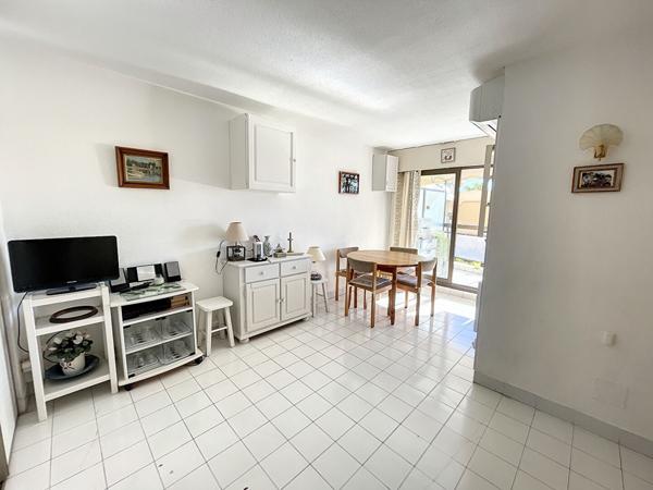 Frejus Plage Studio Cabine avec Vue Mer et Garage