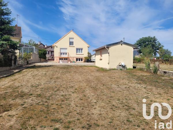 House for sale 4 rooms 87 m² Gueugnon