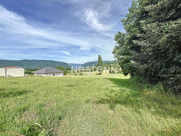 Terrain constructible d'environ 800 m², à vendre sur la commune de Versonnex