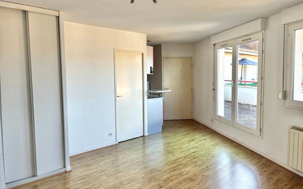 Appartement à louer    1 pièce •  Billère