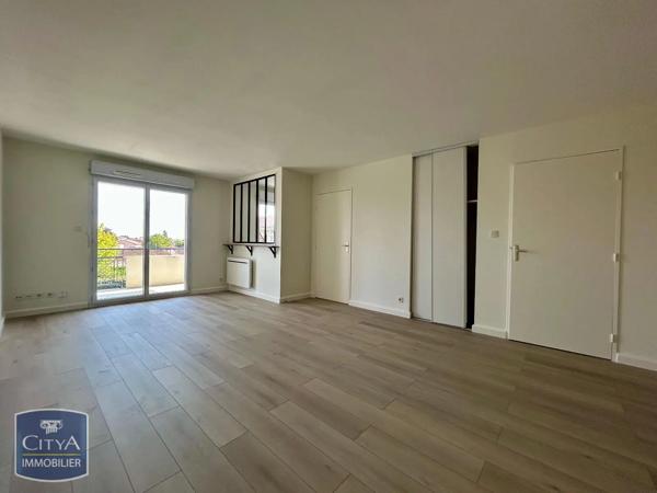 Appartement à louer 3 pièces 65.96m² Poitiers (86000)