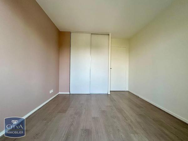 Appartement à louer 3 pièces 65.96m² Poitiers (86000)