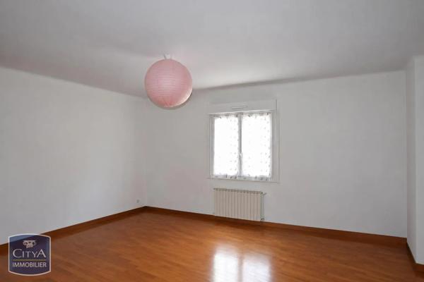 Appartement à louer 3 pièces 84m² Nérac (47600)