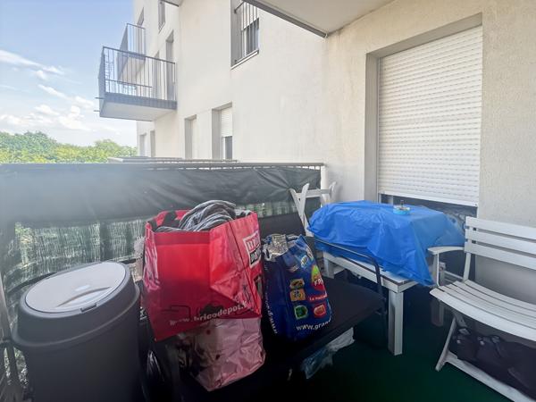 À VENDRE ? Appartement 2 pièces vendu loué ? Cergy-le-Haut