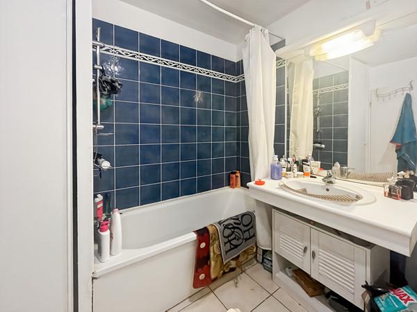 À VENDRE ? Appartement 2 pièces vendu loué ? Cergy-le-Haut