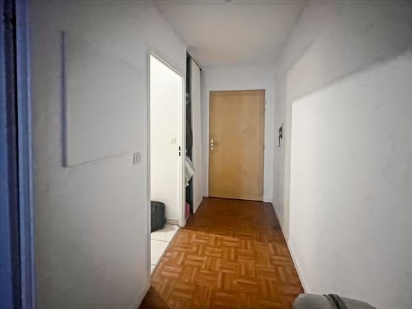 À VENDRE ? Appartement 2 pièces vendu loué ? Cergy-le-Haut