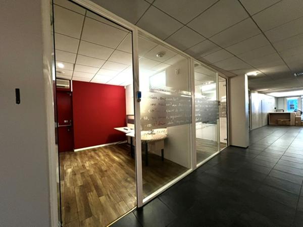 À LOUER - LANGON CENTRE-VILLE - LOCAL COMMERCIAL DE 305 m² EN EXCELLENT ÉTAT