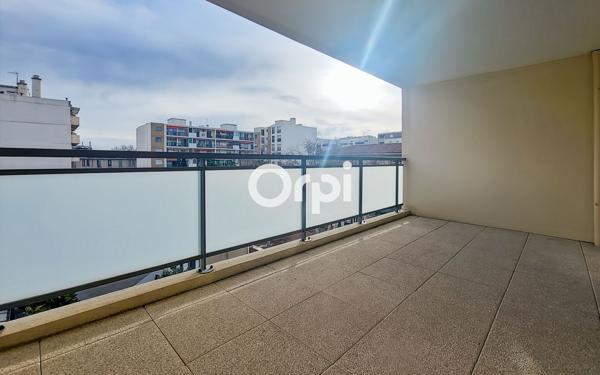 Appartement à vendre    3 pièces • 63,91 m2 Marseille 5