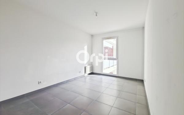Appartement à vendre    3 pièces • 63,91 m2 Marseille 5