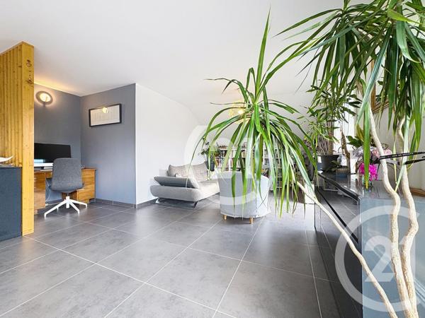Appartement T4 à vendre  4 pièces - 85,31 m2 MONTBELIARD - 25