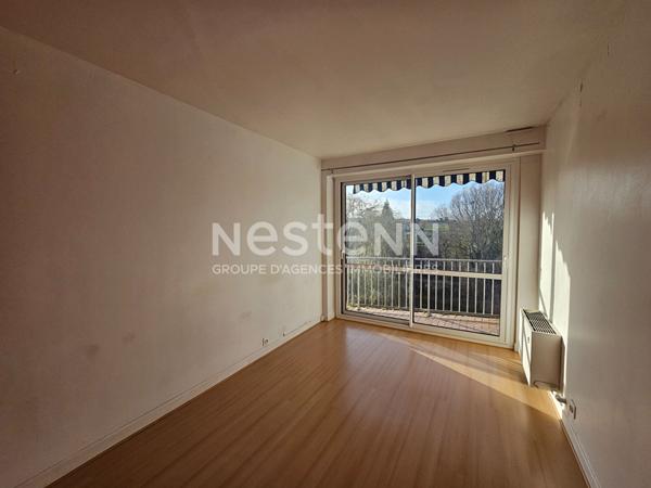 Plaisir Village appartement 3 pièce(s) dernier étage, Box, cave,