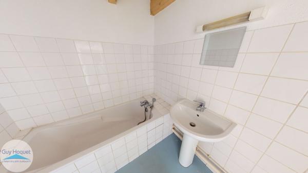 À louer, appartement d'environ 85 m², 4 pièces à VESOUL (70000).