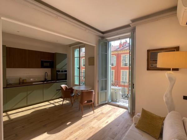 Belle époque, balcon avec aperçu mer