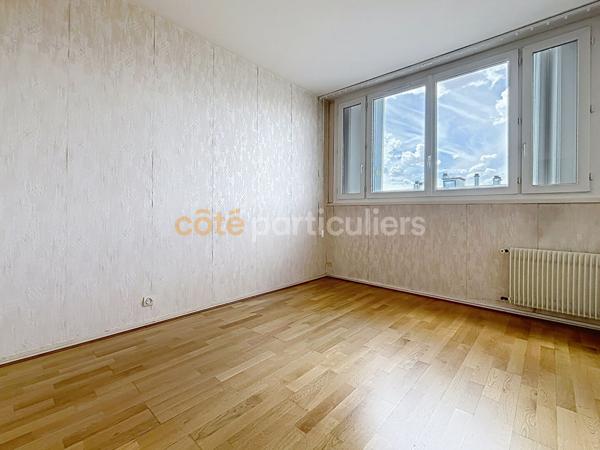 Vente
                Appartement62,11 m² - 3 Pièces -
                    MONTARGIS (45200)