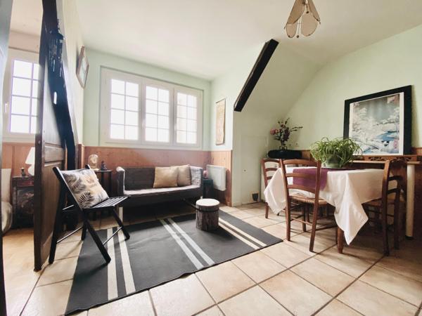 Appartement deux pièces- Centre ville de Beauchamp