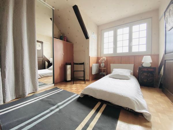 Appartement deux pièces- Centre ville de Beauchamp