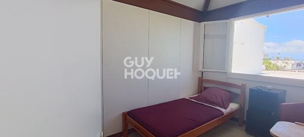 Maison d'exception nichée dans un écrin de verdure au Centre-ville de Saint-Pierre