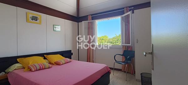 Maison d'exception nichée dans un écrin de verdure au Centre-ville de Saint-Pierre