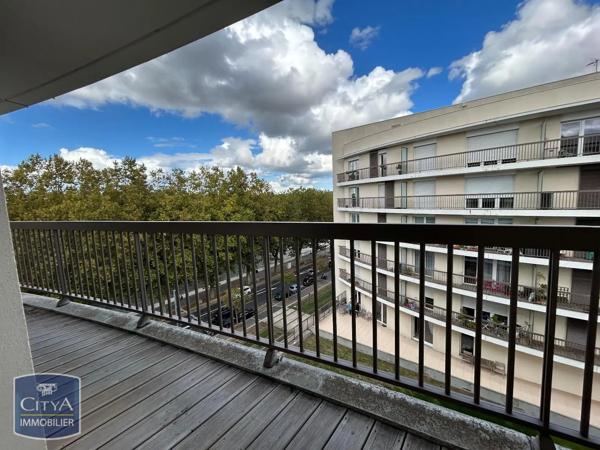 Appartement à louer 3 pièces 74.1m² Caen (14000)