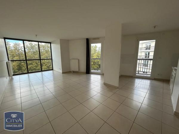 Appartement à louer 3 pièces 74.1m² Caen (14000)