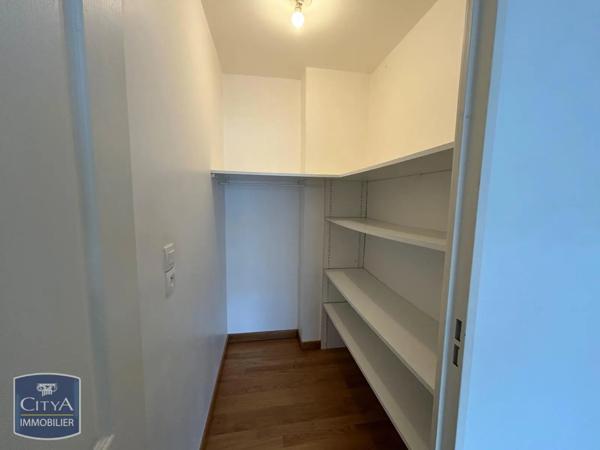 Appartement à louer 3 pièces 74.1m² Caen (14000)