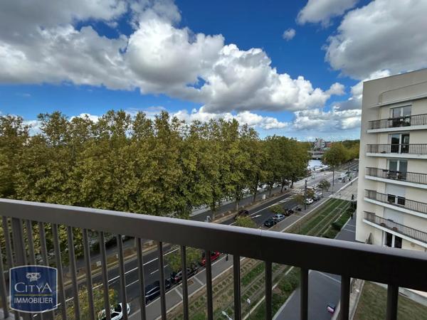 Appartement à louer 3 pièces 74.1m² Caen (14000)