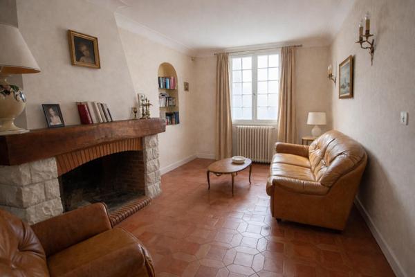 maison familiale avec garage 20 m² et jardin clos