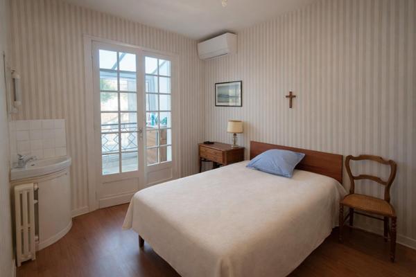 maison familiale avec garage 20 m² et jardin clos