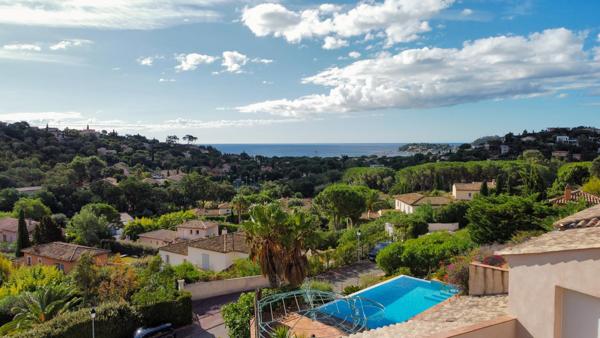 maison à vendre  7 pièces - 180 m2 CAVALAIRE SUR MER - 83