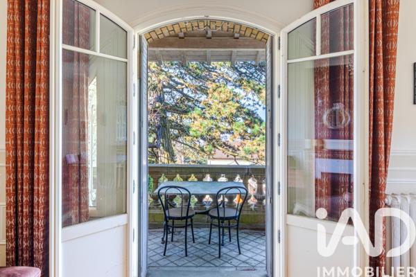 Maison à vendre 11 pièces 210 m² Montmorency