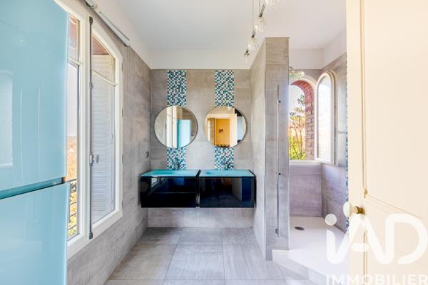 Maison à vendre 11 pièces 210 m² Montmorency