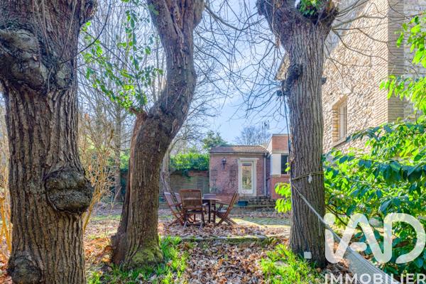 Maison à vendre 11 pièces 210 m² Montmorency