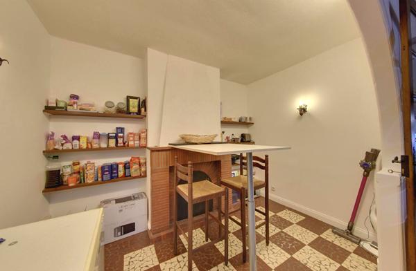 ESPACE ET VOLUMES ...