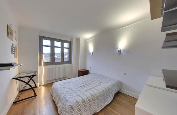 ESPACE ET VOLUMES ...