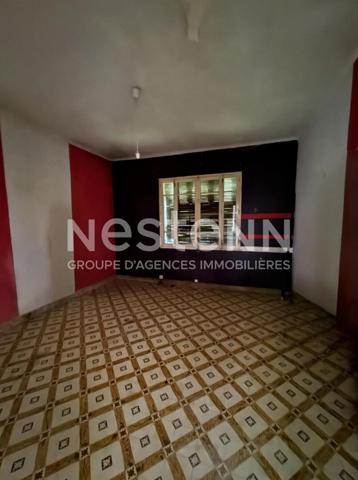 SAINT-RÉMY-DE-PROVENCE ? MAISON À RENOVER AVEC BEAU TERRAIN ET FORT POTENTIEL