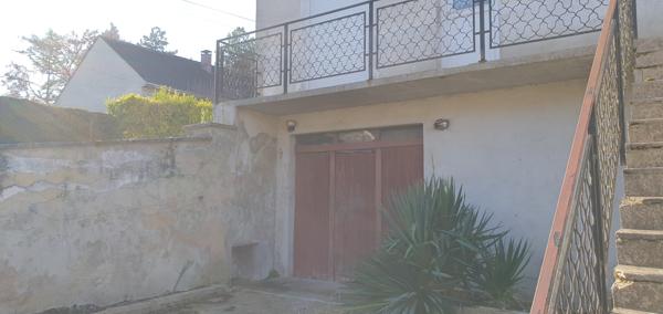 Cuchery (51480) MAISON AVEC COUR