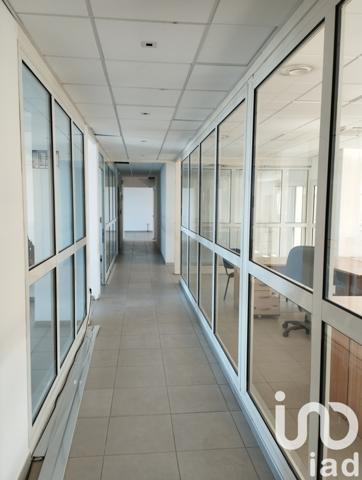 Immeuble à vendre 2 180 m² Saint-Pierre