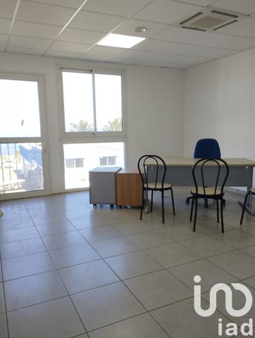 Immeuble à vendre 2 180 m² Saint-Pierre