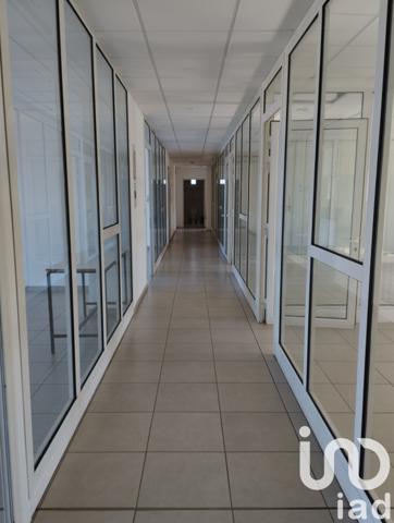 Immeuble à vendre 2 180 m² Saint-Pierre