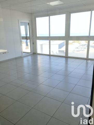 Immeuble à vendre 2 180 m² Saint-Pierre