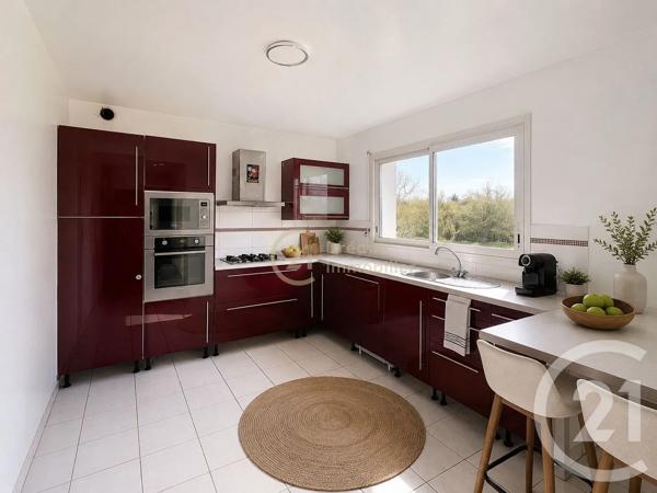 Maison à vendre  5 pièces - 110,20 m 2   VERN SUR SEICHE  - 35
