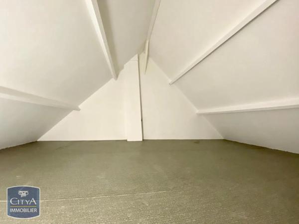 Maison à louer 6 pièces 177.89m²