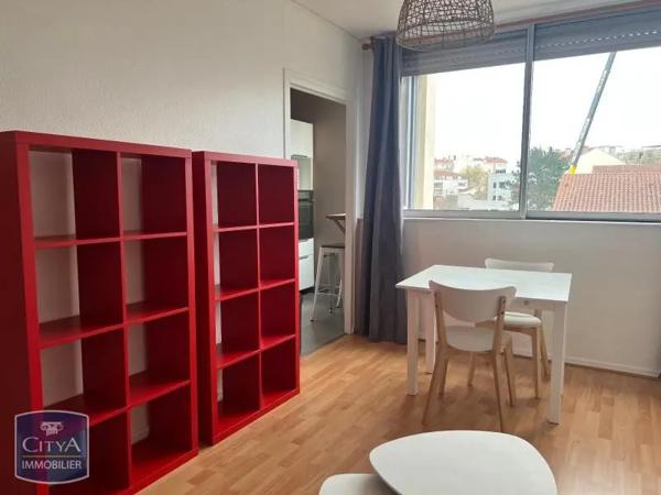 Appartement à louer 1 pièce 23.74m² Lyon 3e Arrondissement (69003)