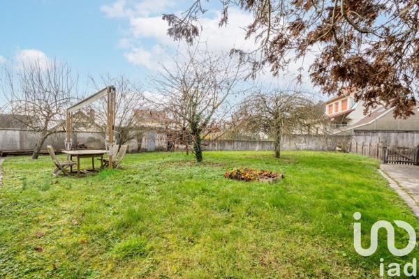 Maison à vendre 12 pièces 369 m² Épinay-sur-Orge