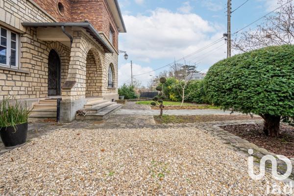 Maison à vendre 12 pièces 369 m² Épinay-sur-Orge
