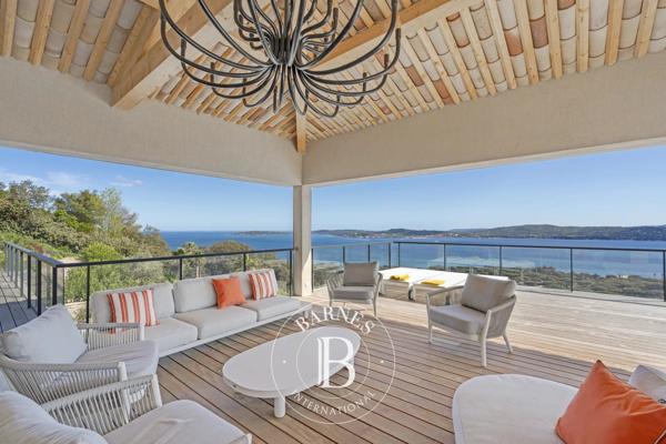Grimaud, Maison 5 Chambres -  383 m² à vendre